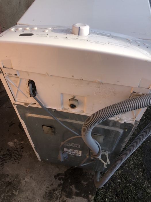 Продам пральну машинку  Whirlpool