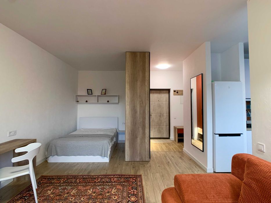 Кришталеві Джерела, Метрологічна, 62, охорона території, парк Феофанія