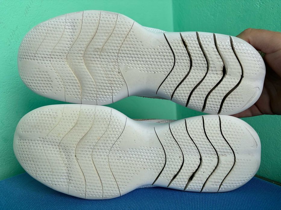 Кросівки Nike Flex Experience RN 10