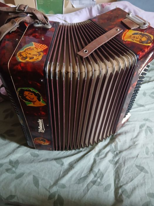 Аккордеон Weltmeister