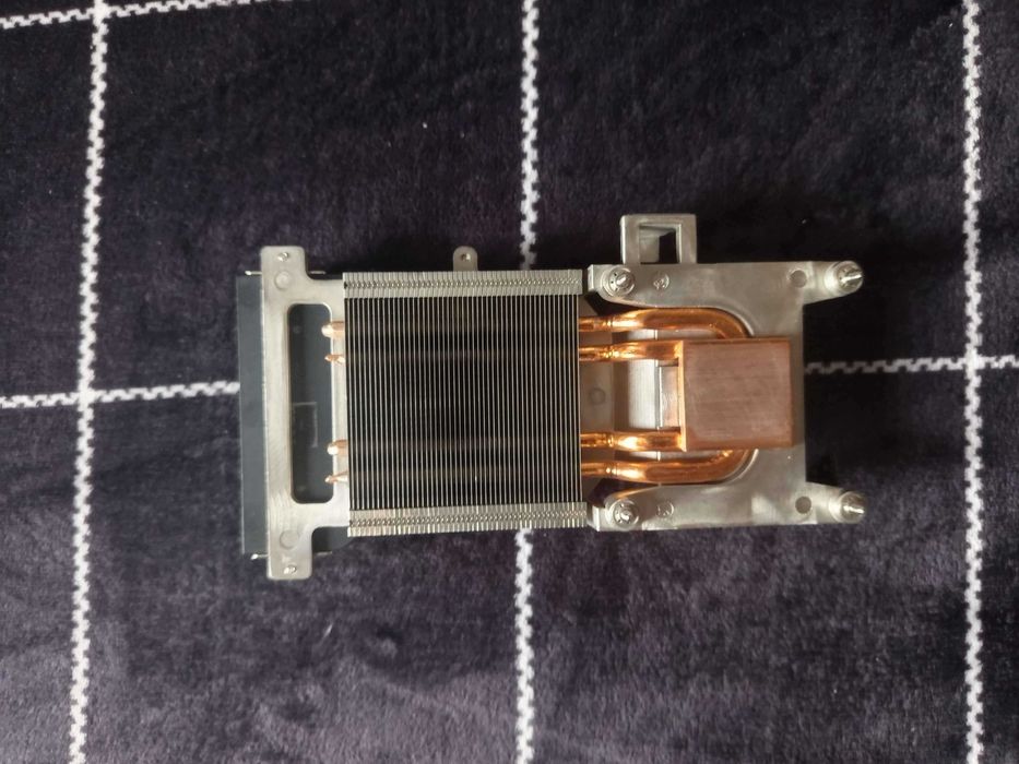 Chłodzenie procesora/cooler DELL CN-0J50GH PVB120G12H-P01