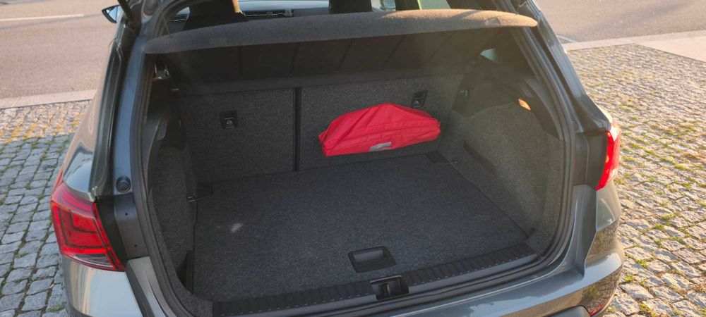 SEAT Arona FR carro citadino