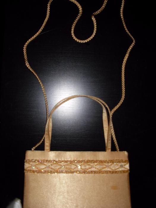 Mala pequena de cerimónia