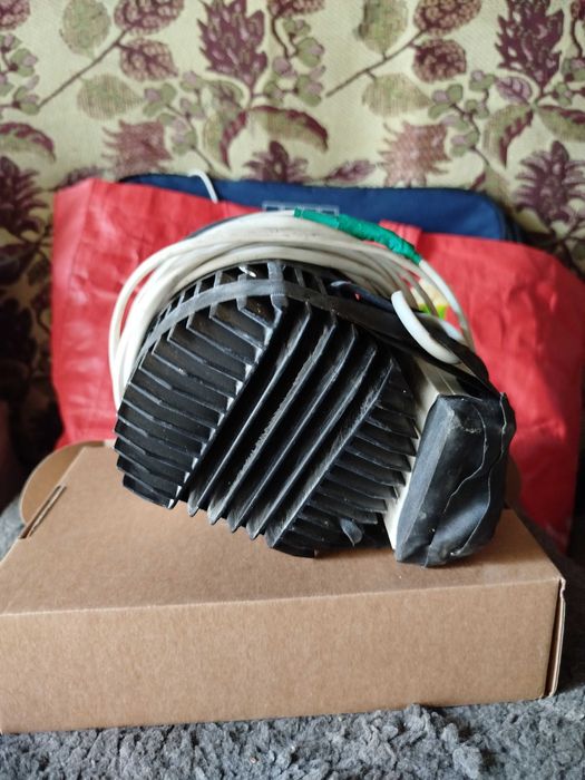 Продам потужний прожектор