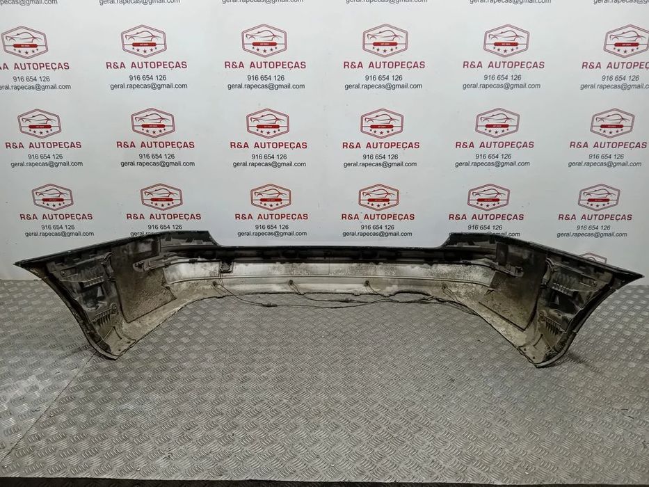 Parachoques Tras Mercedes Class C W203 com sensores A2038850314