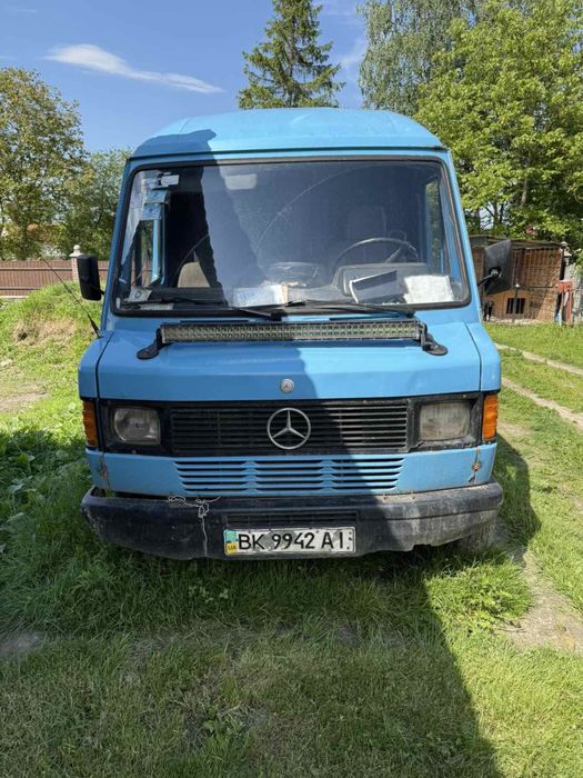 Мерседес 409 D 3.0