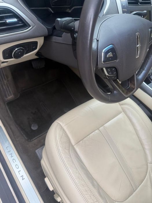 Lincoln MKZ Hybryda