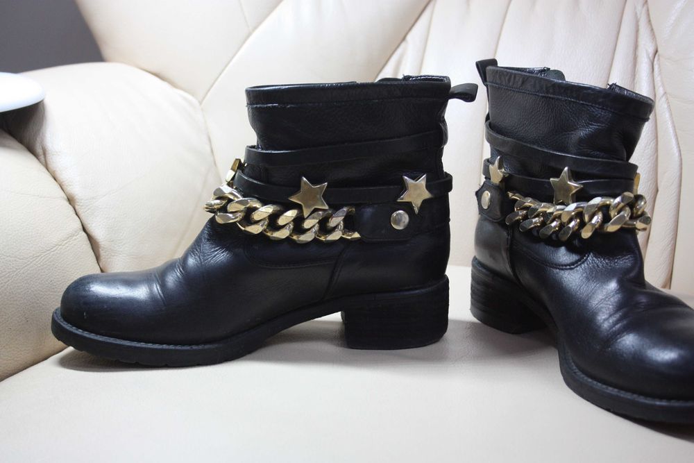 круті на пів черевички 38 розмір