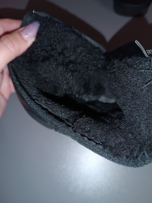 Уги,шкіра 30 р,стан ідеальний