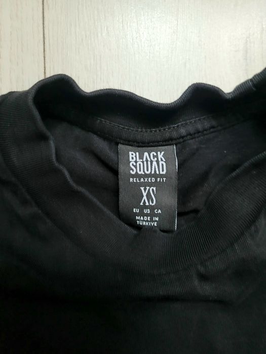 Koszulka Black Squad – rozmiar XS, stan idealny