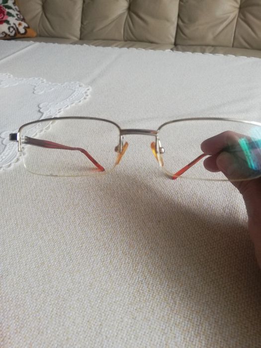 Okulary korekcyjne - 0,25 do dali.