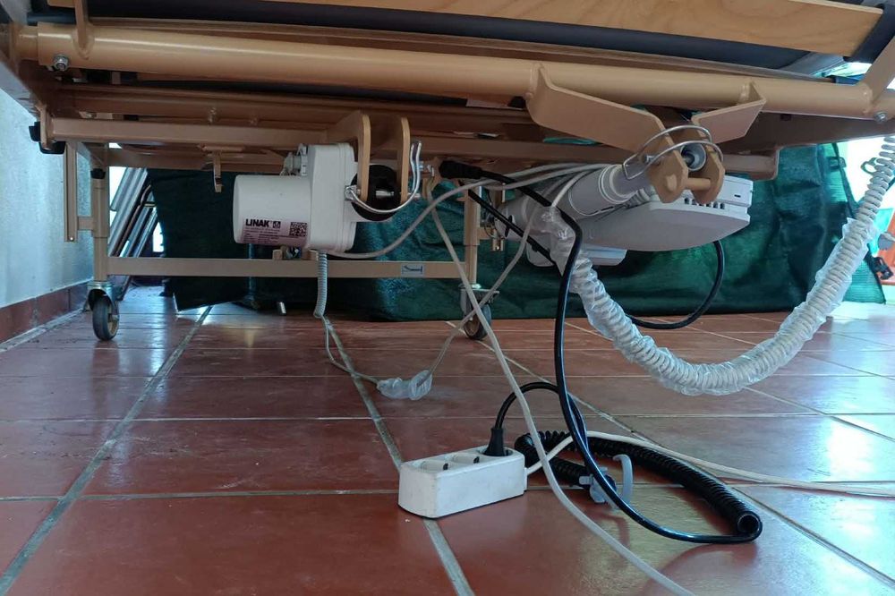 Cama articulada elétrica