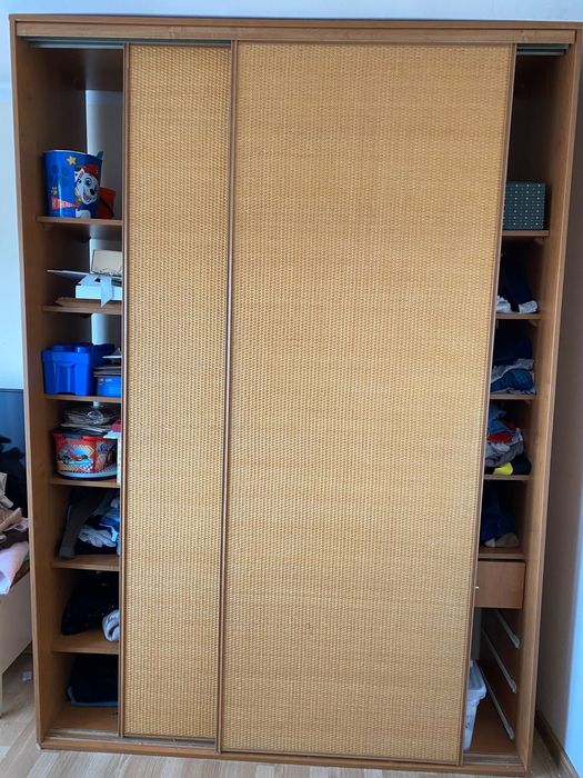 Szafa - drzwi przesuwne