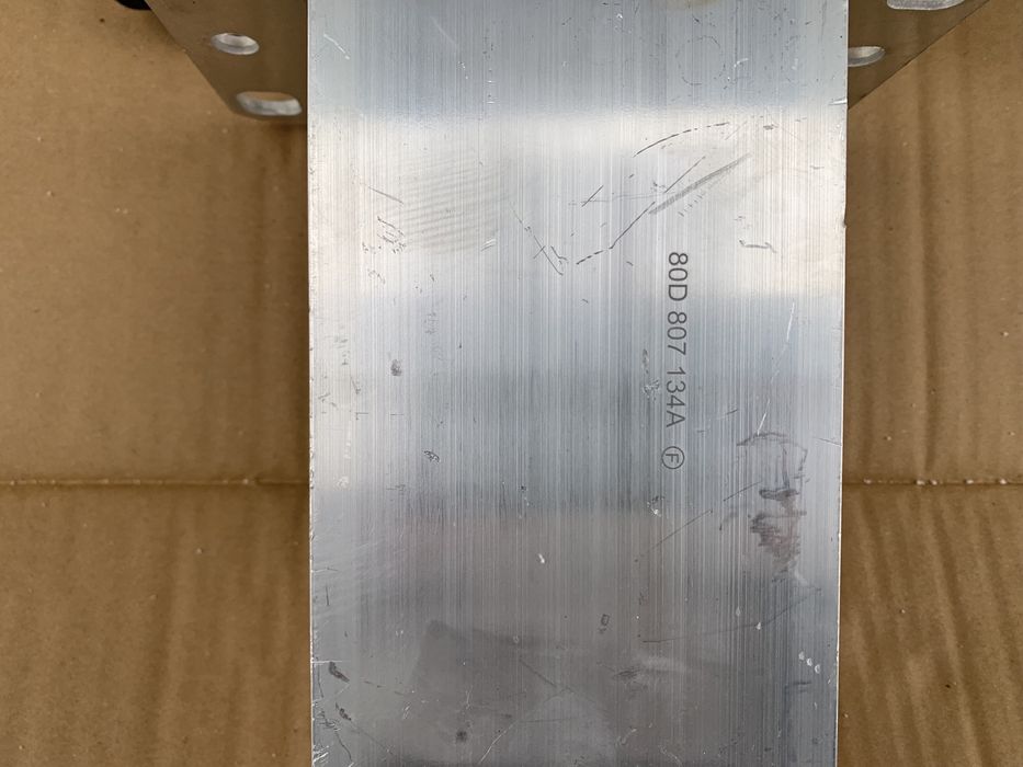 підсилювач бампера audi q5 80A USA усилитель балка клик кронштейн