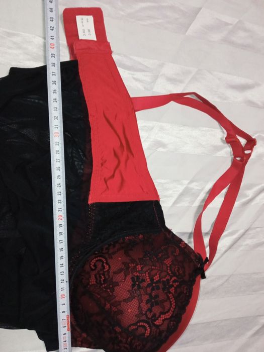 Пеньюар The Lingerie (C&A) с плотной чашкой.