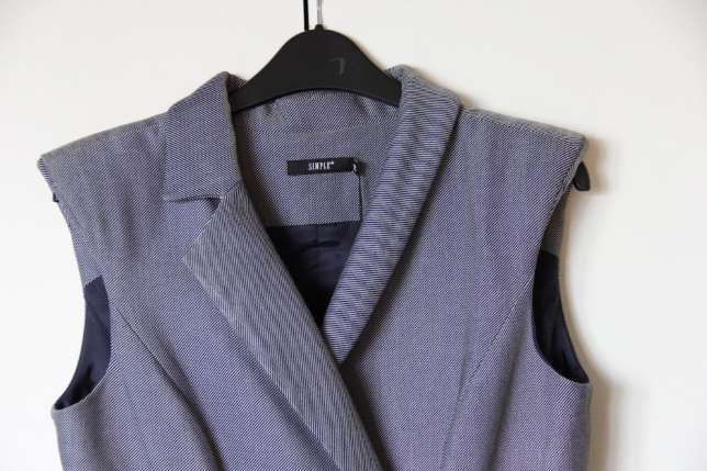 SIMPLE szara sukienka dwurzedowa guziki 36 S kratka krata