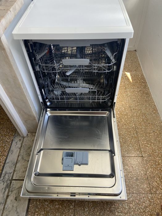 Máquina de Lavar Loiça HOTPOINT HFC 3C26 F
