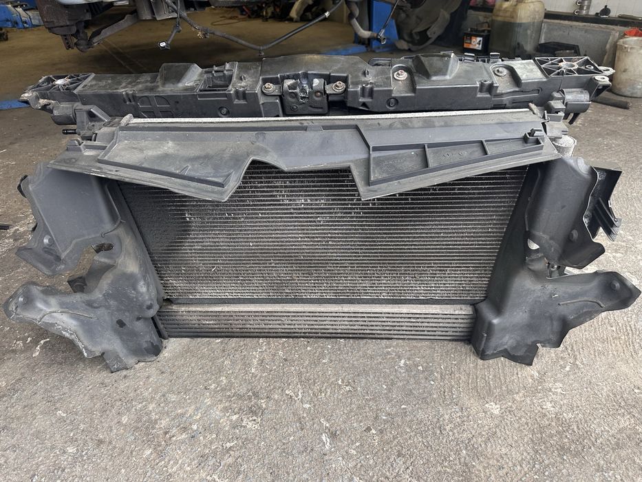 Pas przedni chłodnice belka megane III 3 lift 1.5 dci