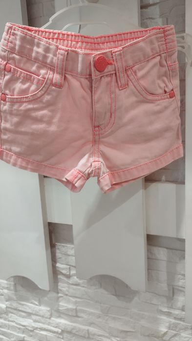 Krótkie spodenki na lato dla dziewczynki 92