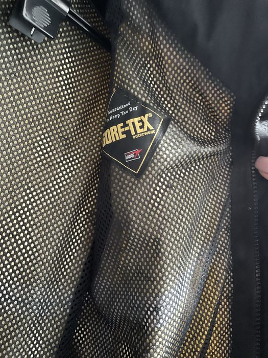 Чоловіча вітровка Rossignol gore-tex