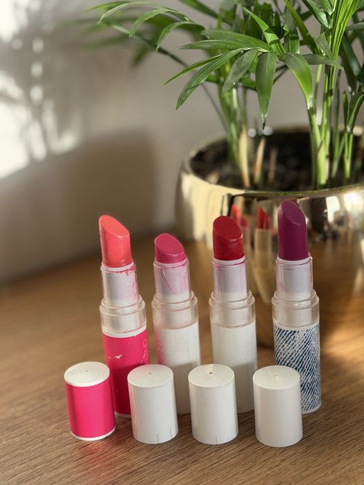 Szminki Avon Color Trend