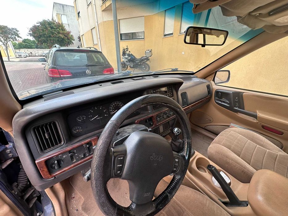 Vendo Jeep Grand Cherokee