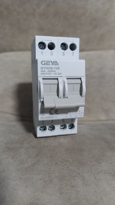 АВР 2Р 40А Перемикач напруги І-0-ІІ трипозиційний перемикач мереж