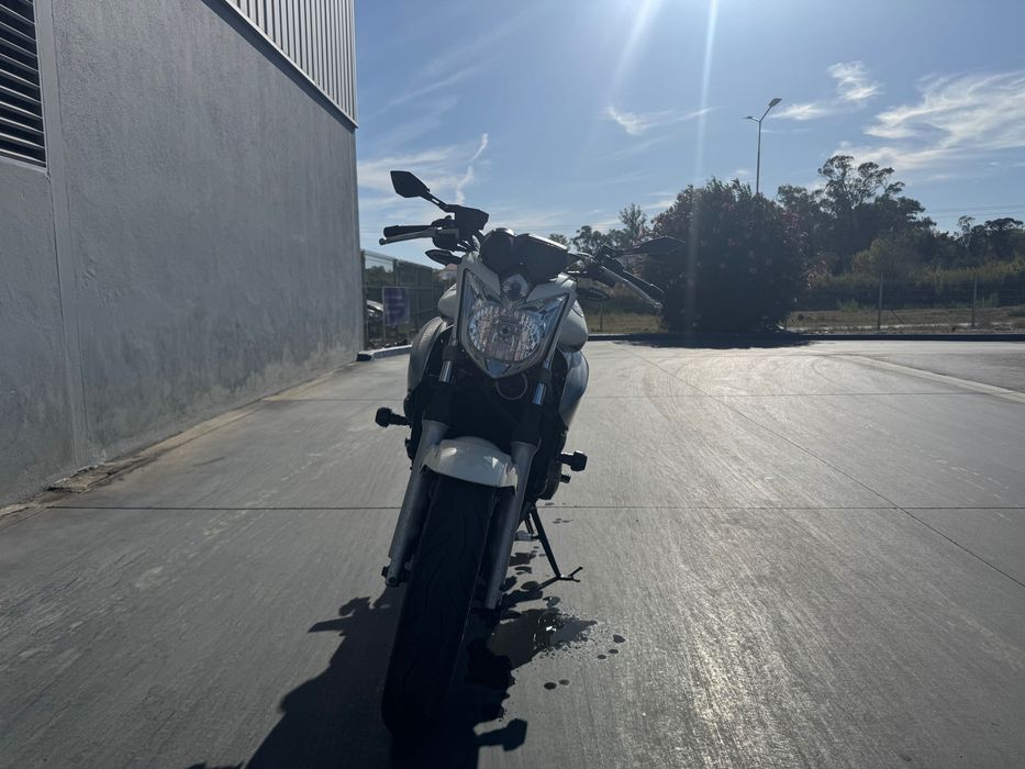 Vendo Yamaha XJ6