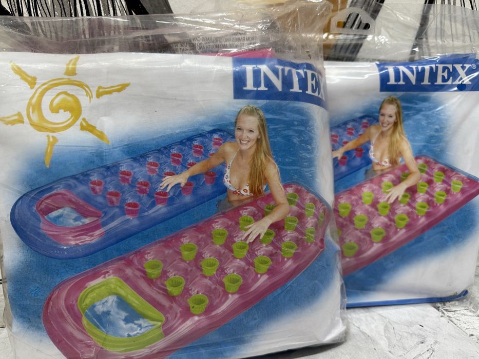 Надувні матраси Intex