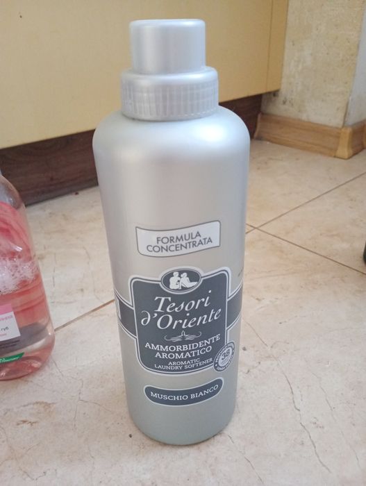 Побутова хімія, гель для душу, шампунь, мило