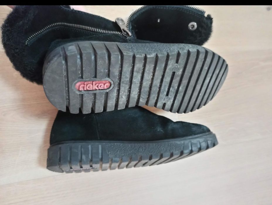 Зимові сапоги фірми Rieker  37 р.