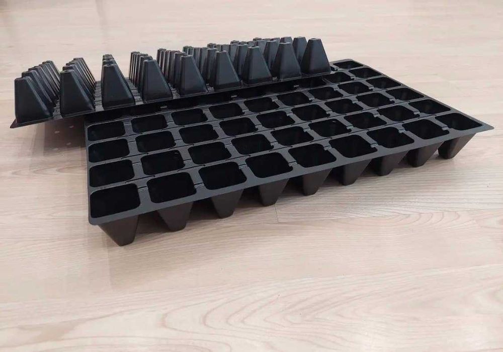 Кассеты для рассады 40,77,84,96,126,160 ячеек. Поддон для рассады