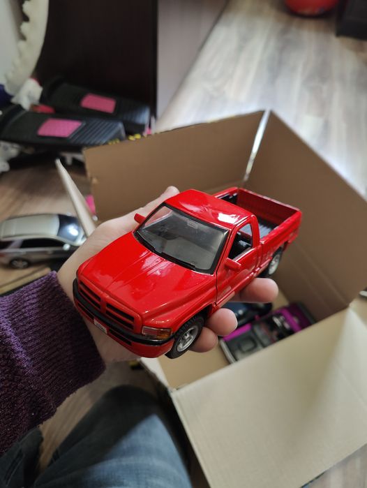 Modele 1:24 skala BMW porshe dodge fso