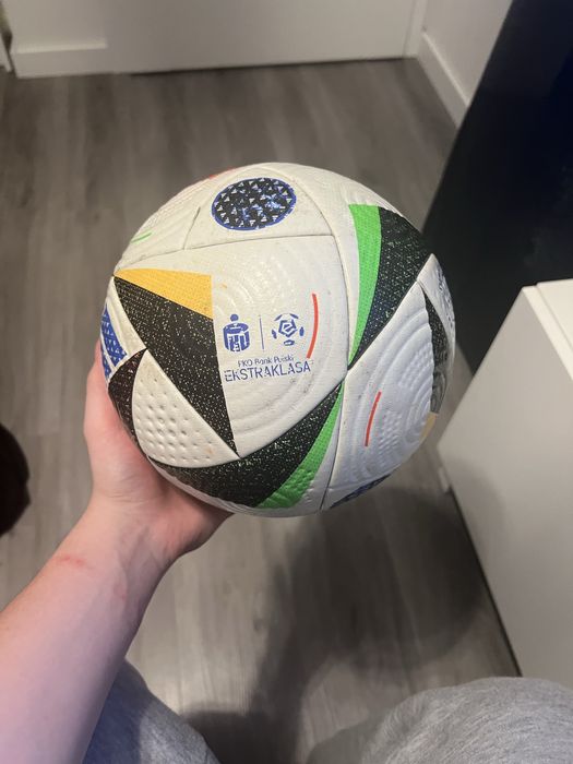 Oficjalna Piłka Meczowa Adidas Fussballliebe – Ekstraklasa 24/25 (OMB)