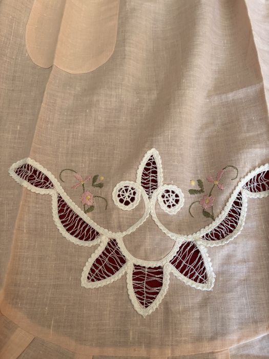 Avental bordado novo