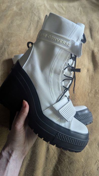 Converse жіноче взуття