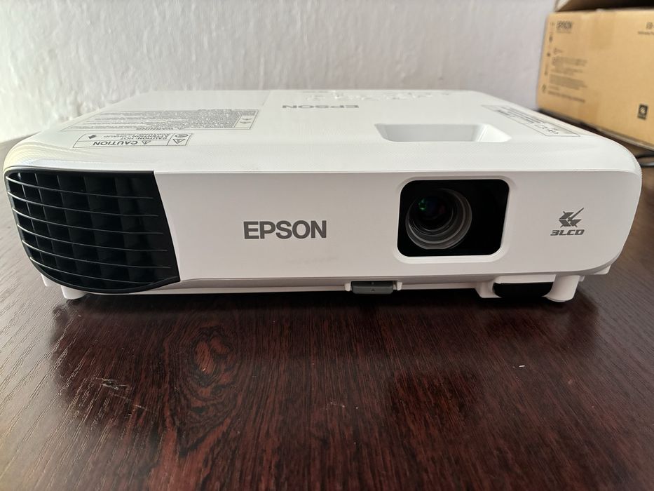 Projektor Epson EB-E10 H975B