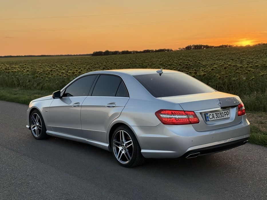 Mercedes-Benz E-Class 2011 VIN WDD2120051A487577 фото оголошення 3 з 17