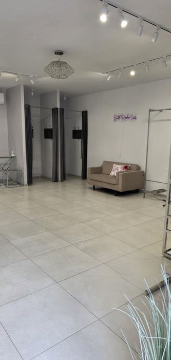Wynajmę lokal z garażem
