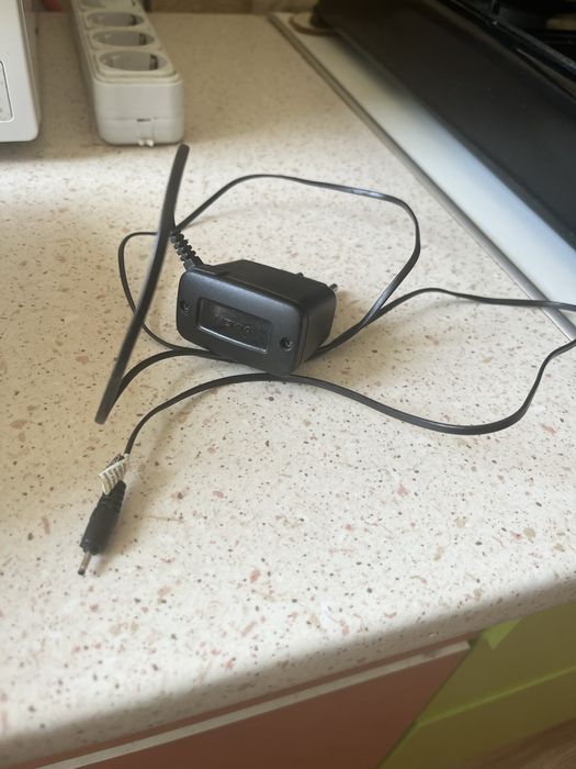 Зарядне устройство/ зарядний пристрій NOKIA N95/кнопочний тонкий вход