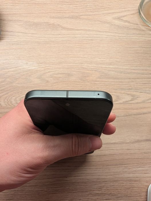 Google Pixel 9 pudełko stan bardzo dobry