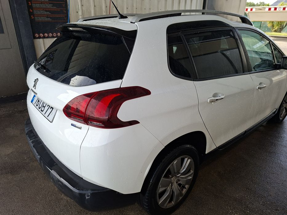 Peugeot 2008 1.2 gasolina