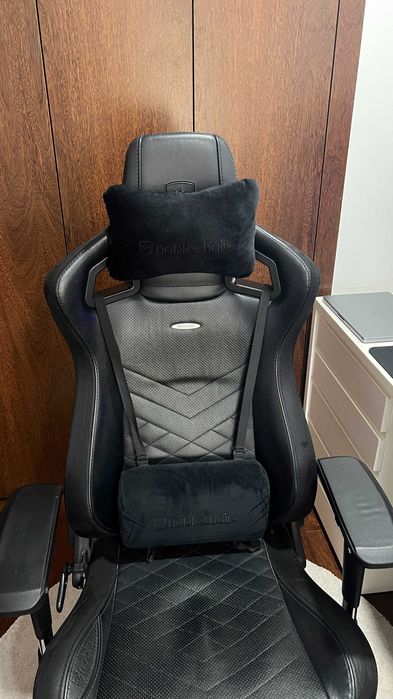 Cadeira Noblechairs EPIC Black