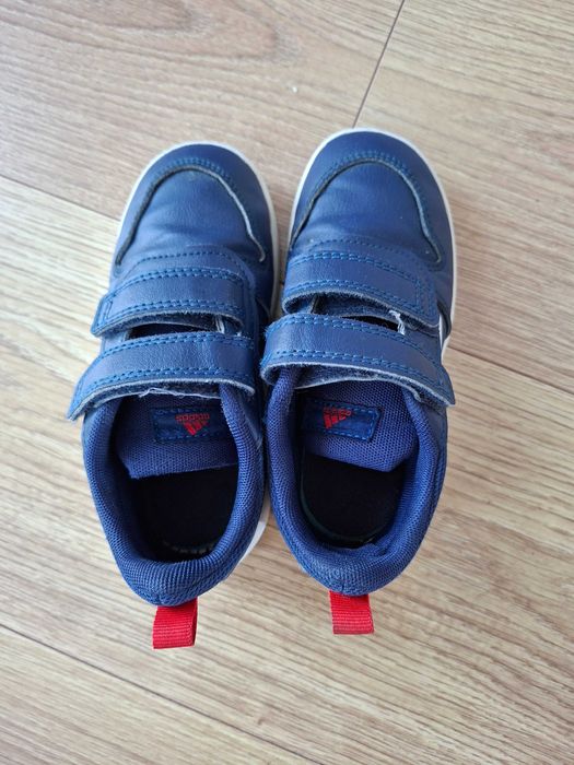 Adidasy 26 chłopiec