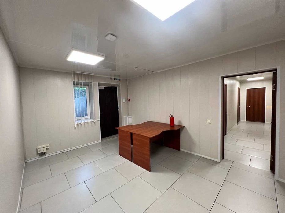 Аренда офис Кириловская 116 центр 60м2 метро 10мин два входа Без% офис