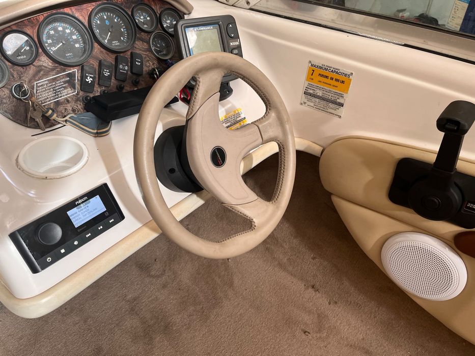Barco Chaparral 18LE motor volvo 3.0