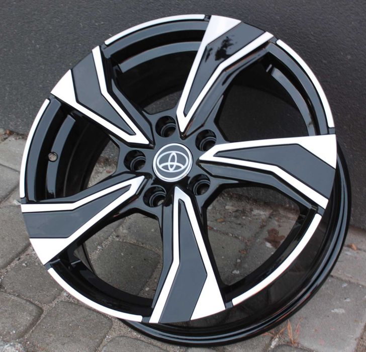 Nowe alufelgi 17 5x114,3 et49 7.0J Honda cr-v hr-v civic Toyota Corolla cross yaris cross corolla avensis auris Nissan x-trail kadjar renaultqashqai