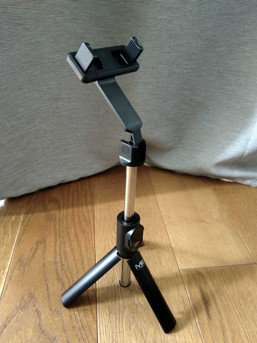 Bezprzewodowy mini selfie stick z pilotem i statywem