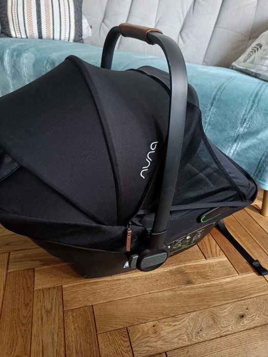 Fotelik samochodowy Nuna Pipa Next bardzo lekki