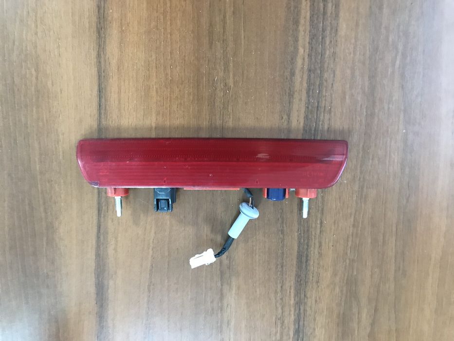 Nissan Rogue задні фанарі